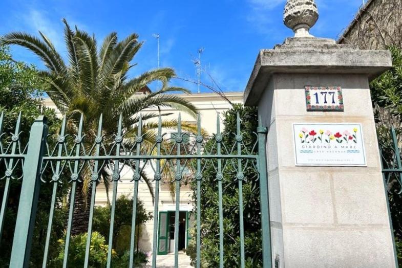 Giardino A Mare Apartment Bari Exterior foto